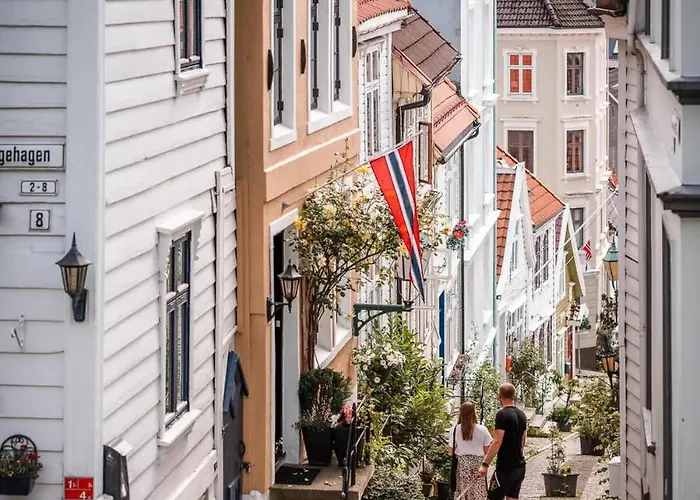 Heart Of Quiet Close To Everything * Bergen